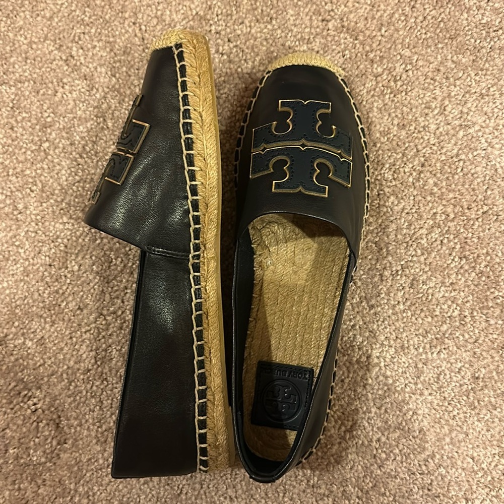 Tory Burch Ines espadrille flats, new in box, size 8
